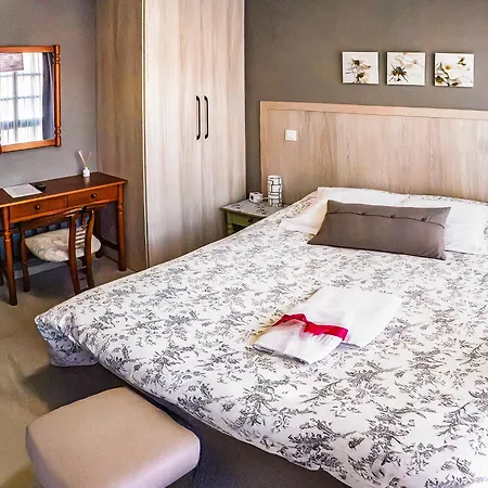 Hotel Rural En Solanas *