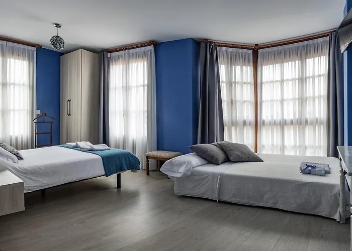 Rural En Las Solanas Hotel *