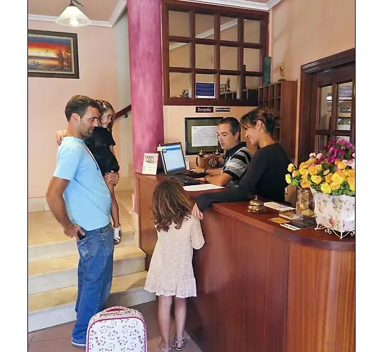 Rural En Solanas Hotel Escalante