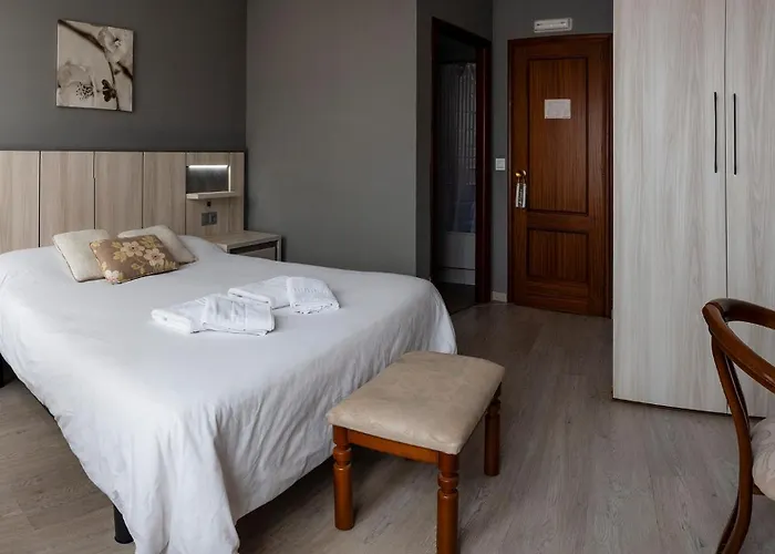 Rural En Solanas מלון *